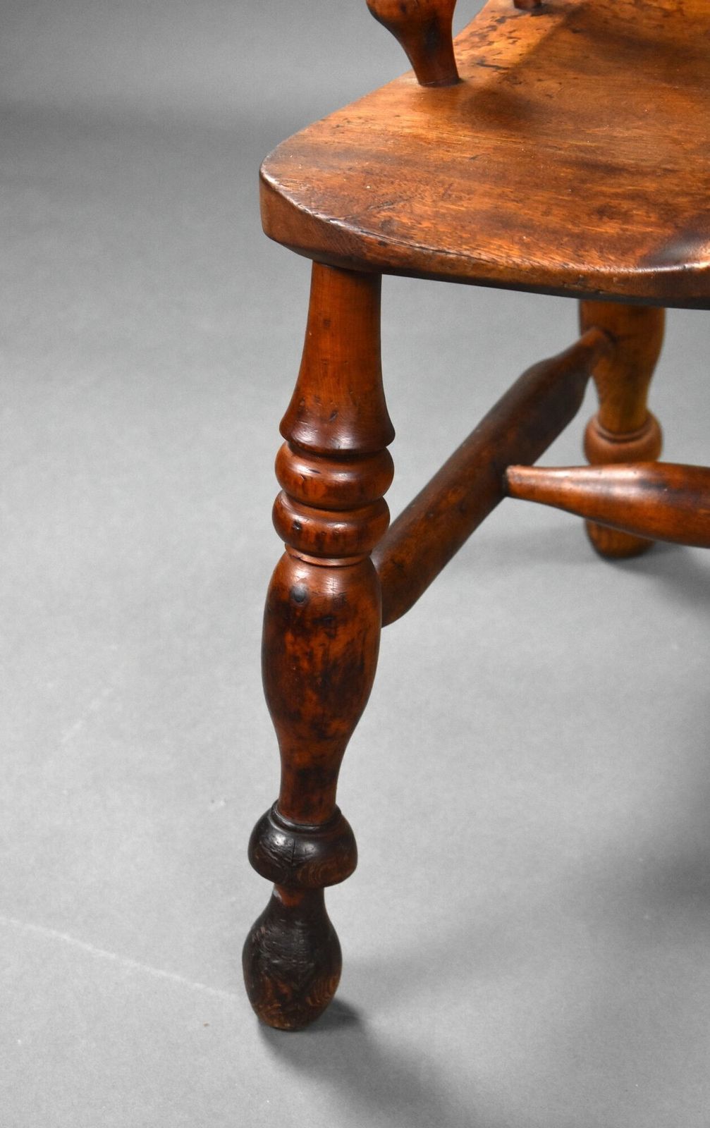 photo for sale 19th Centyr Yew Wood Broad Arm Windsor Chair