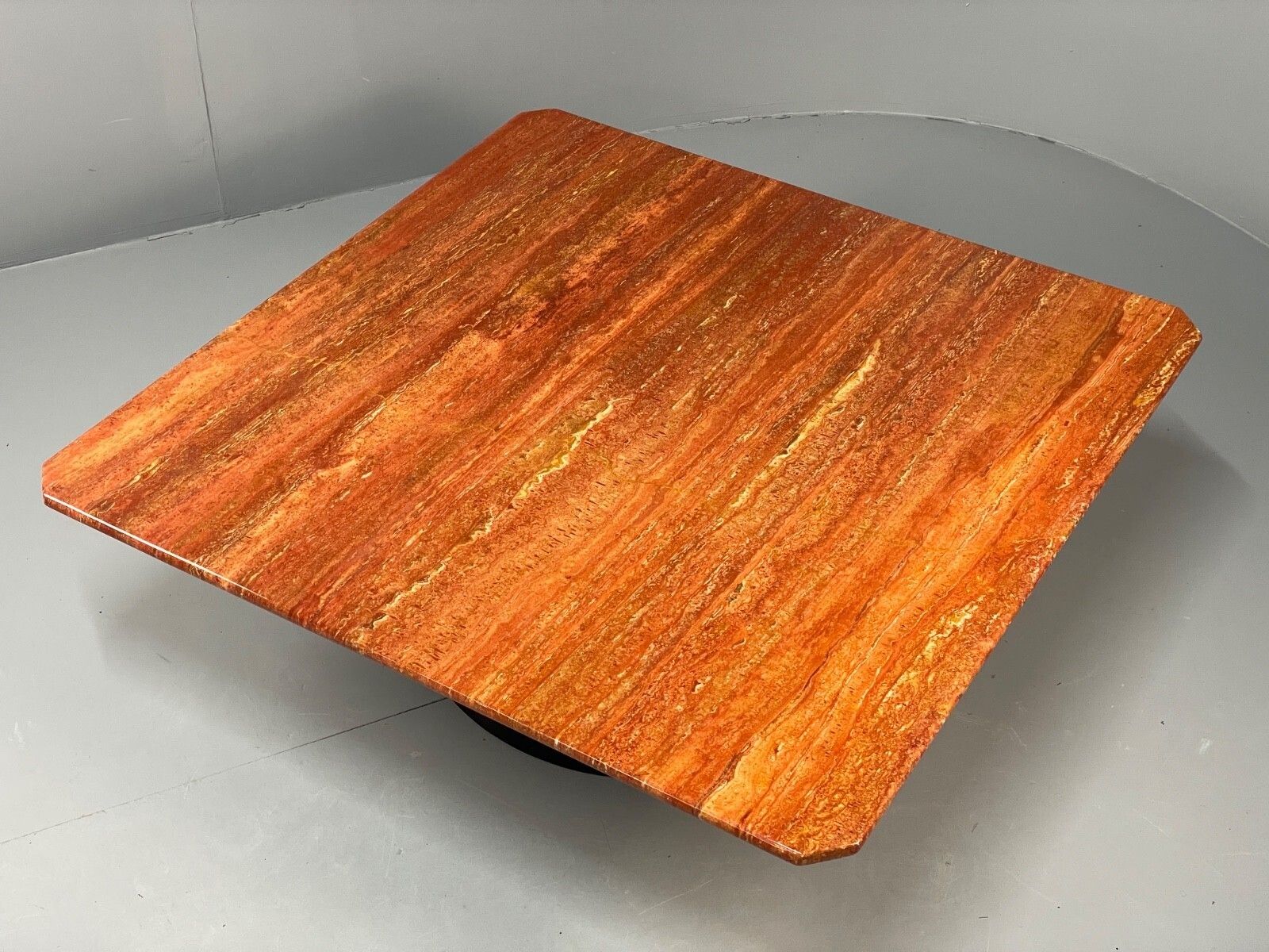 B&B Italia Coffee Table Afra & Tobia Scarpa Post Modern 1970s photo 1500.0