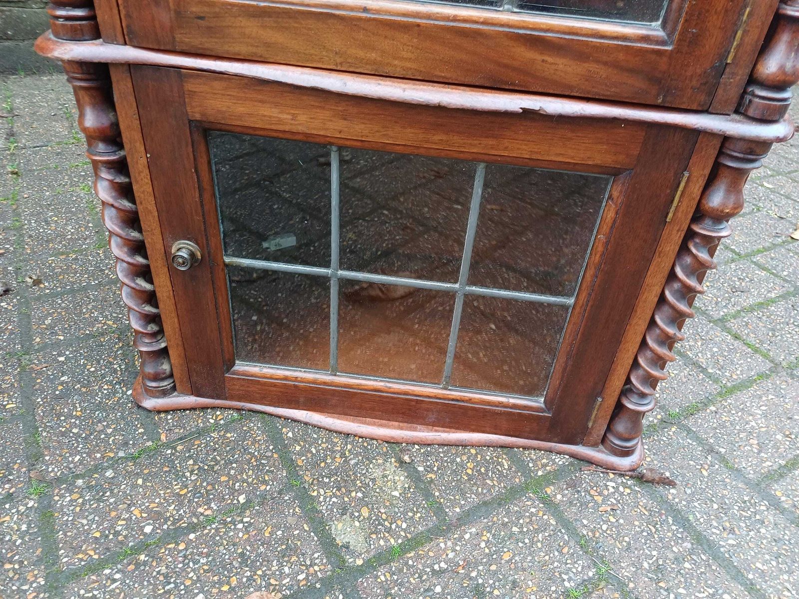 photo vinterior Antique 1910s Leaded Glass Display Cupboard Early 20th Century Cabinet · Barley Twist Storage Glazed Wall Or Floor Unit