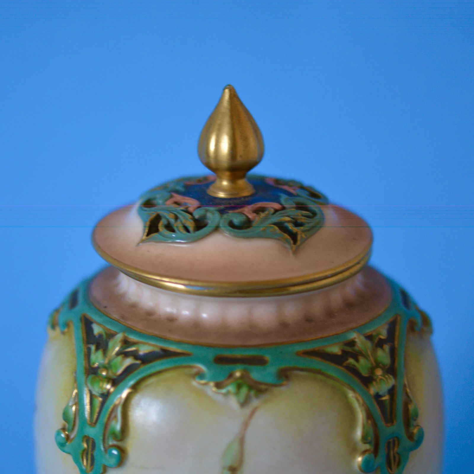 Late 19th Century Hadley Worcester Vase And Cover Painted With Yellow photo Home Decor