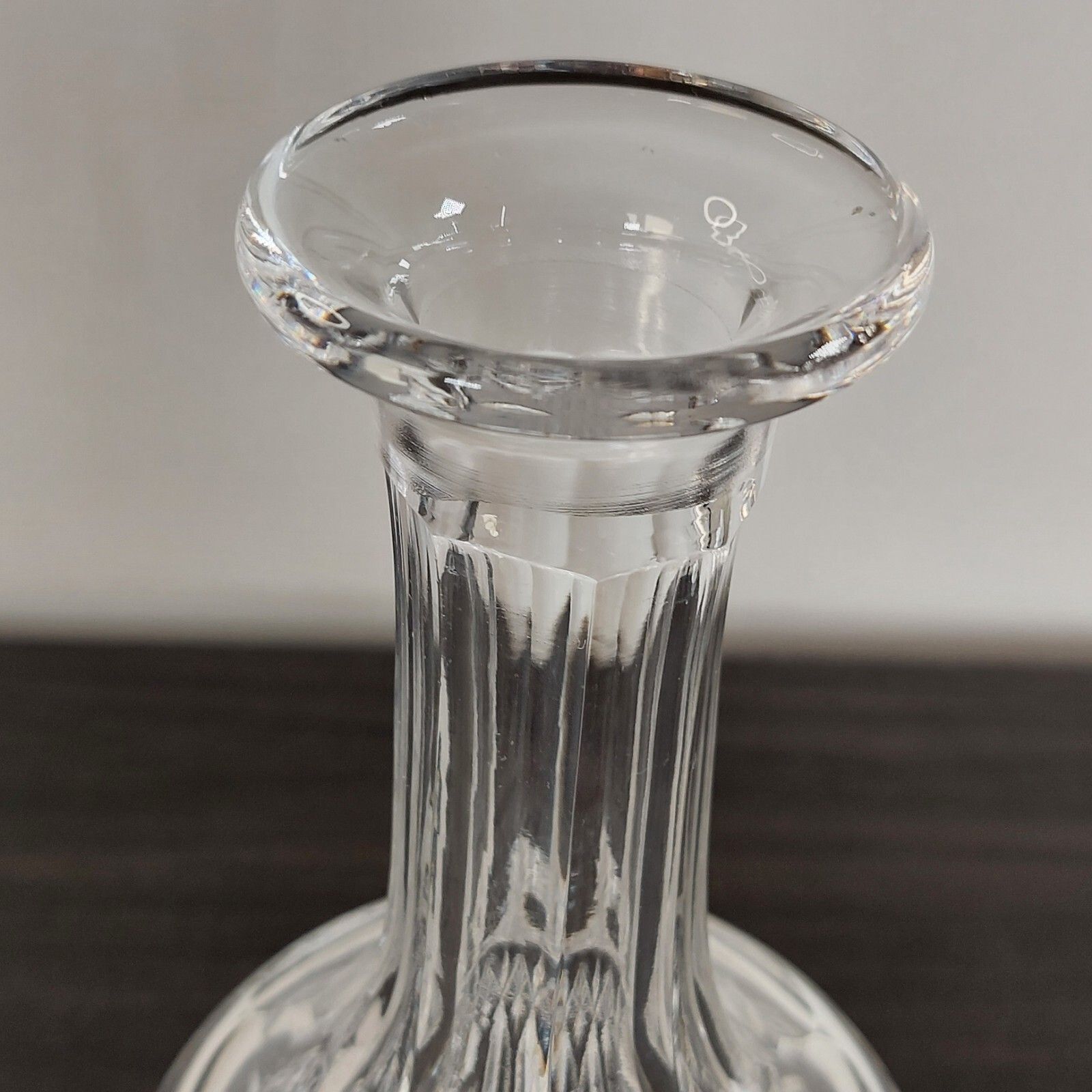 photo furniture Stuart Crystal Footed Wine Decanter In The Connaught Pattern