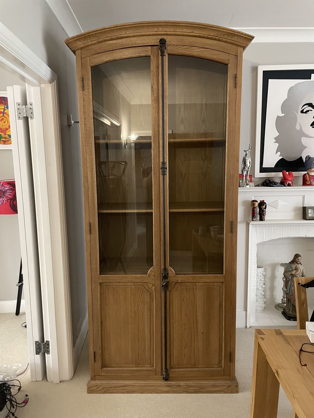 Oak Dresser / Display Unit With Metal Closing Lock photo Furniture