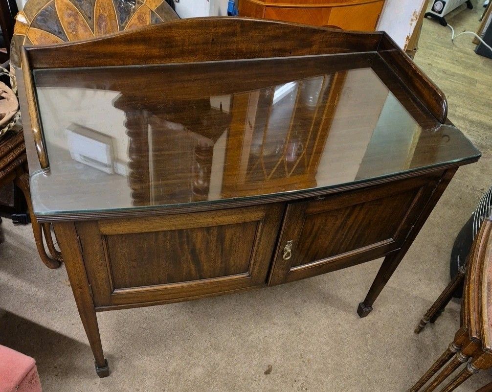 Edwardian Mahogany Sideboard With Double Door Cupboard By Waring & Glllow photo Furniture