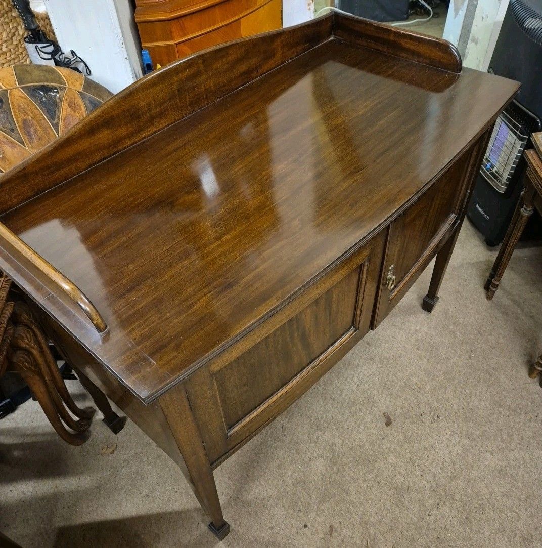 Edwardian Mahogany Sideboard With Double Door Cupboard By Waring & Glllow photo vintage