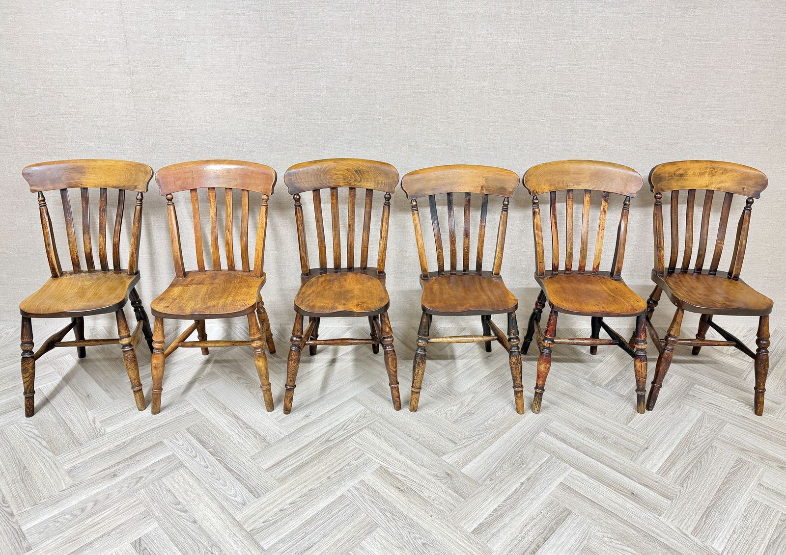 Harlequin Set Of 6 Antique Windsor Farmhouse Kitchen Dining Chairs