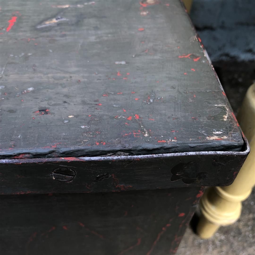 Vintage Wooden Lockable Carry Box With Steel Bindings, In Green Paint, Possibly Military photo vinterior