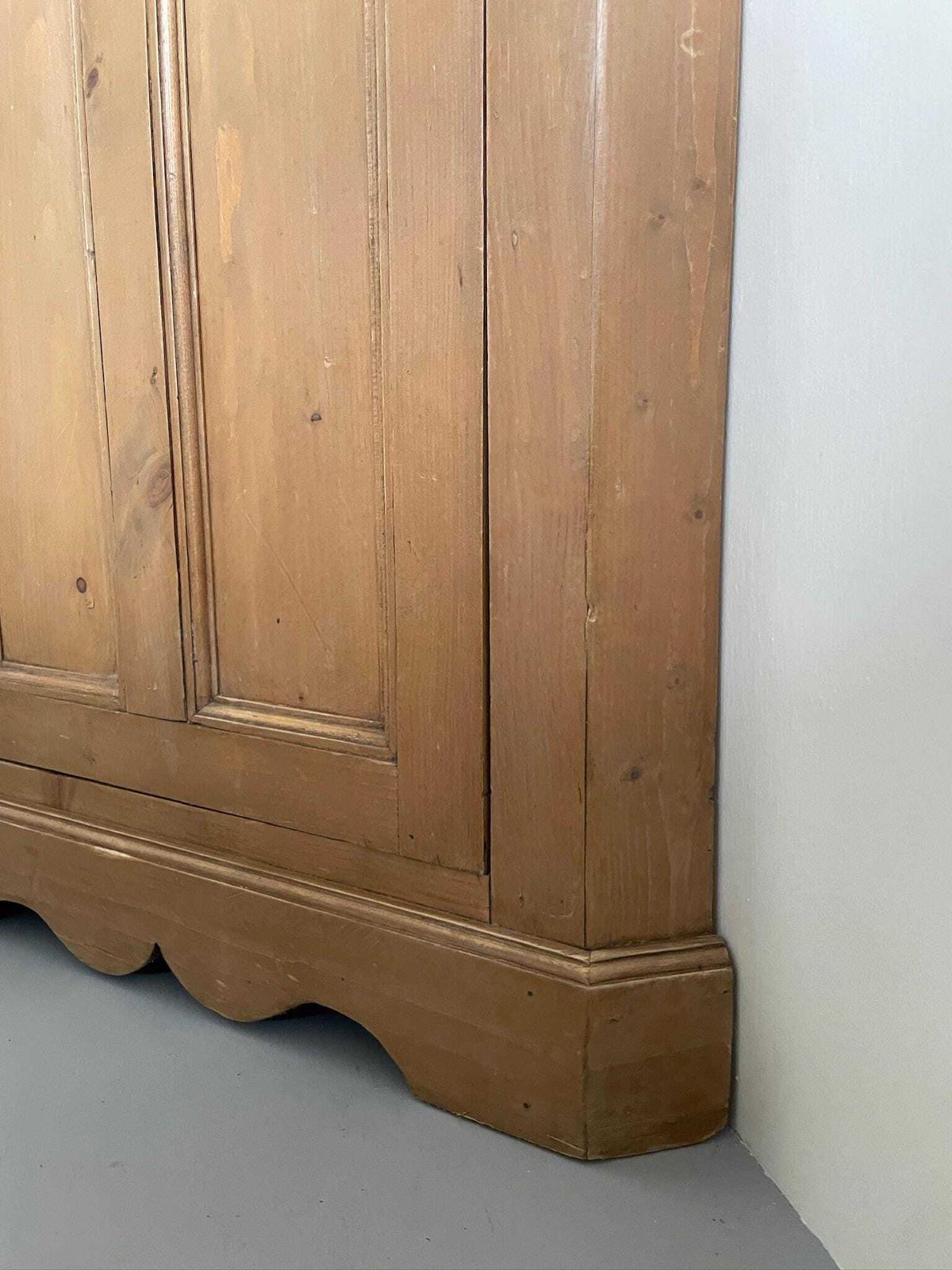Vintage Wooden Arts Crafts Style Pine Corner Cabinet Unit Shelving photo 375.0