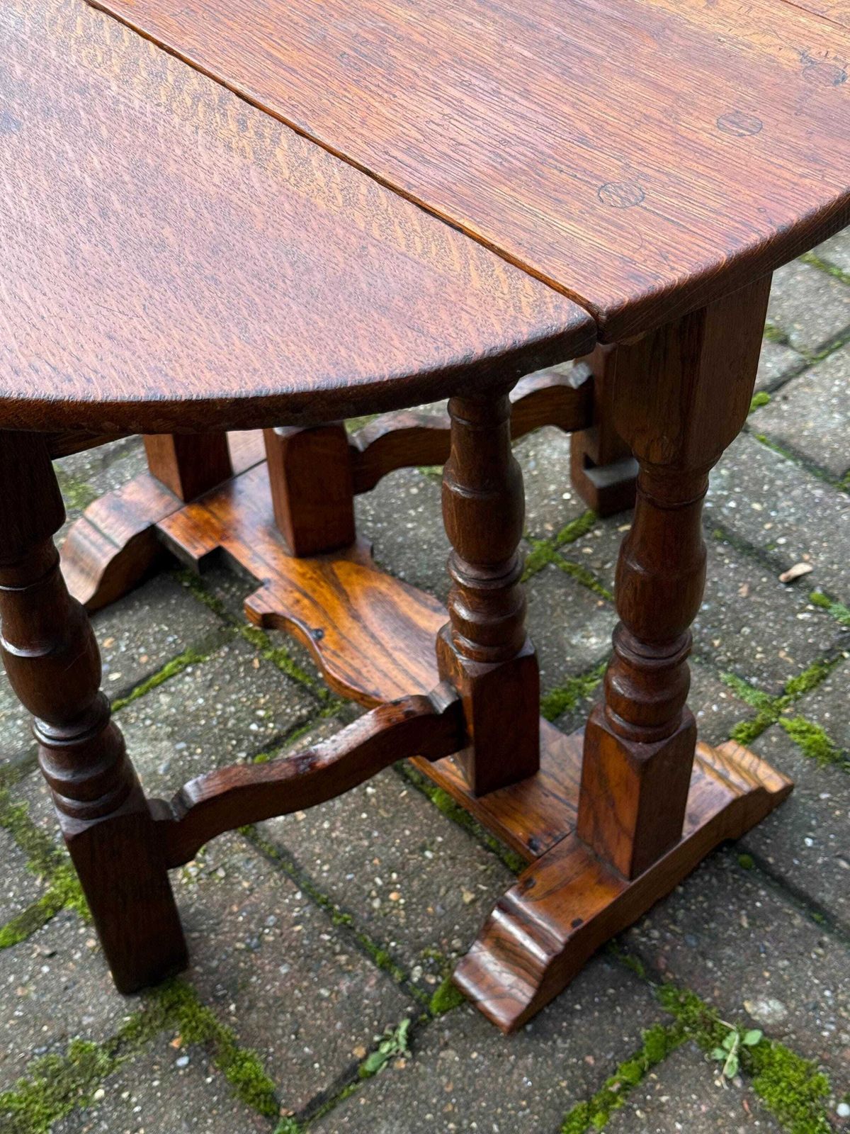 photo furniture Antique Oak Drop Leaf Occasional Table With Unusual Gateleg Base, Early 20th Century