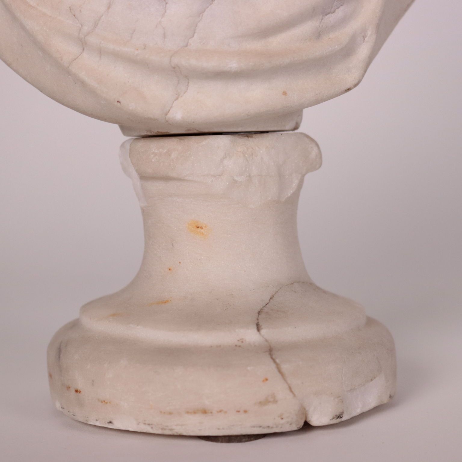 Antique Bust Of Elderly Woman Marble Padua Italy XVIII Century photo vinterior