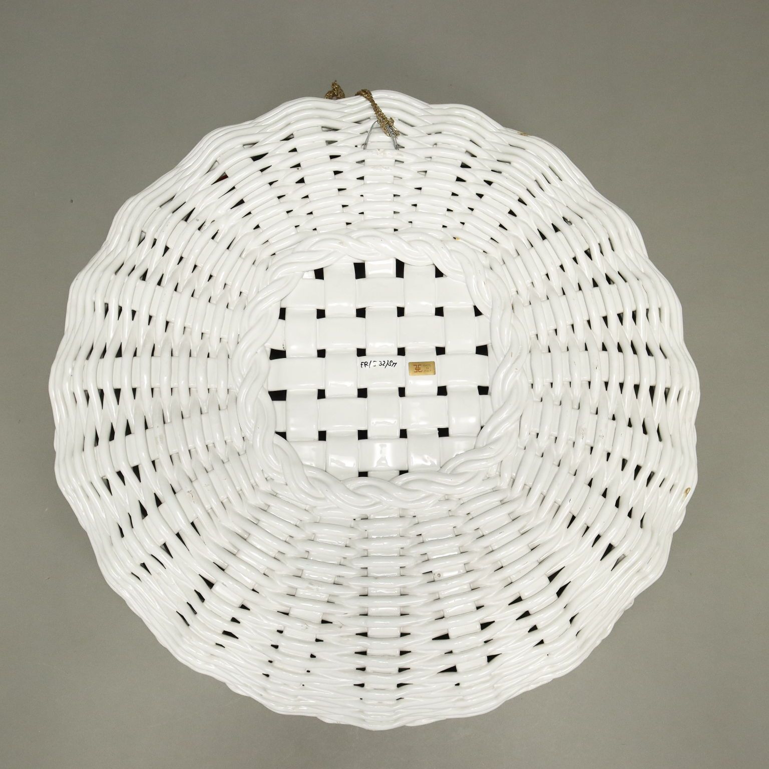 photo furniture Great Antique Basket Ceramic Castellan Man. Italy XX Century
