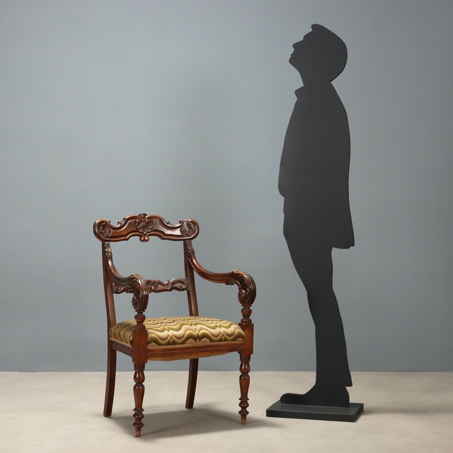 Poltrona Luigi Filippo In Noce photo furniture
