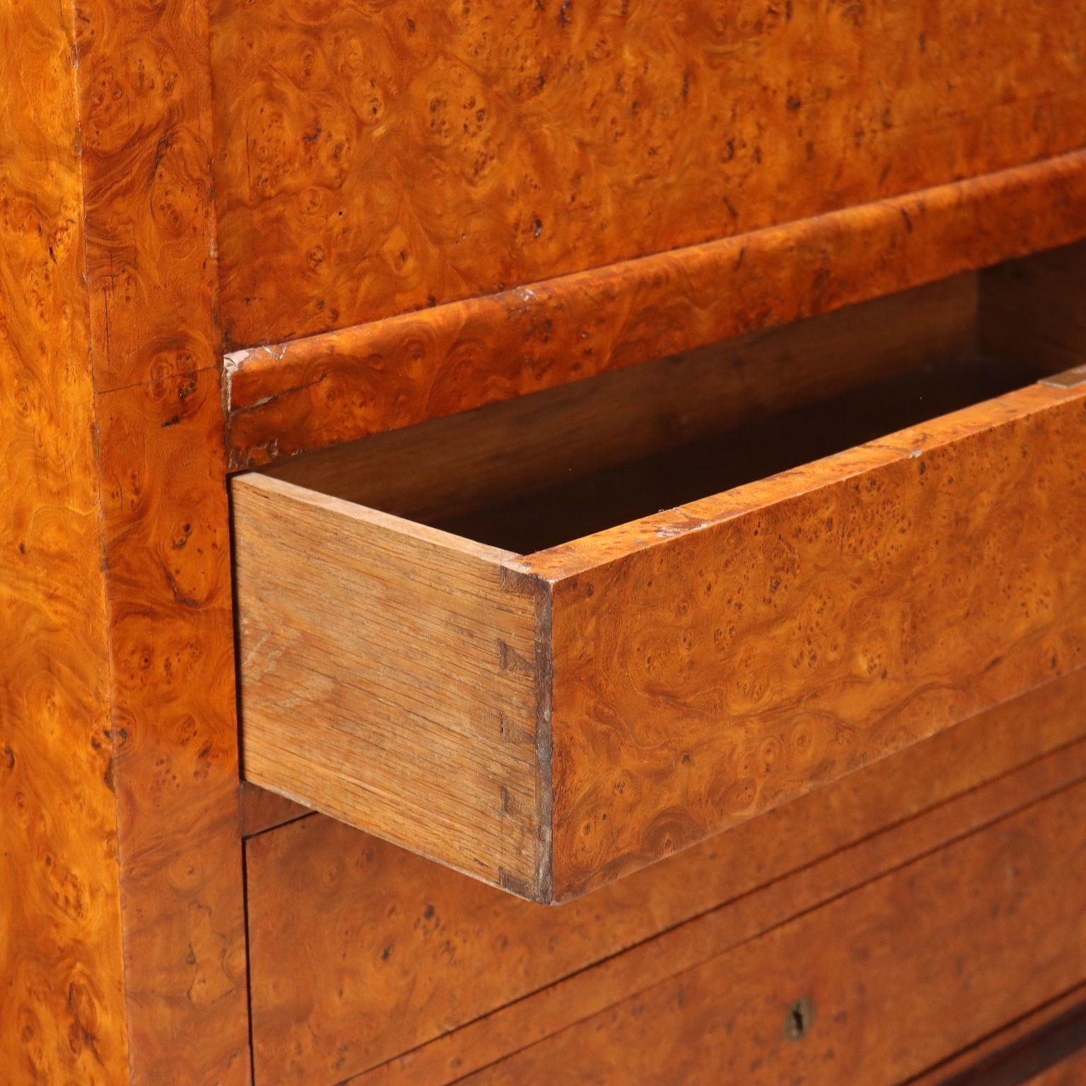 Secretaire In Radica Di Noce photo vintage