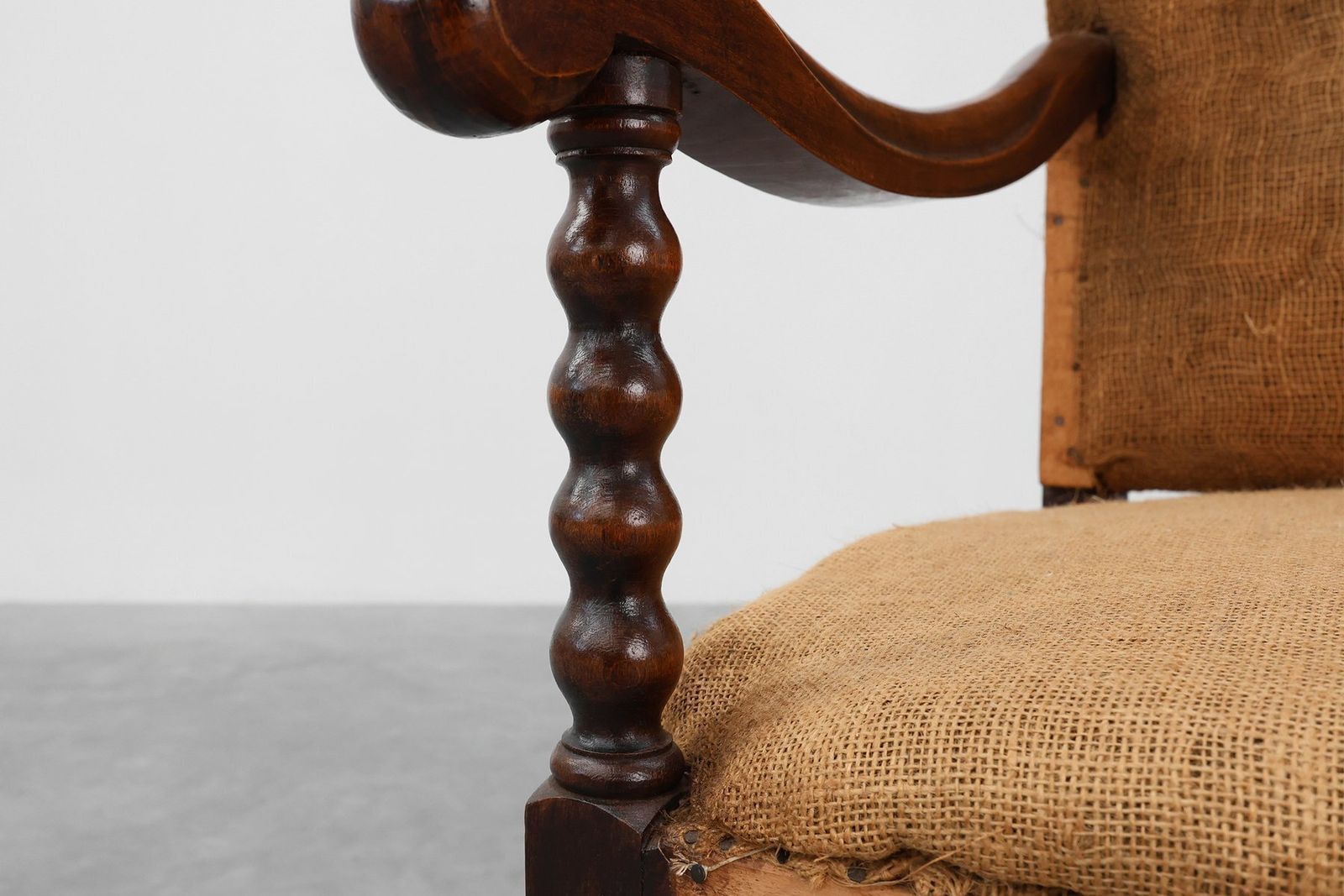 Antique Belgian Baroque Armchair In Wood And Leather, 1700s photo vintage