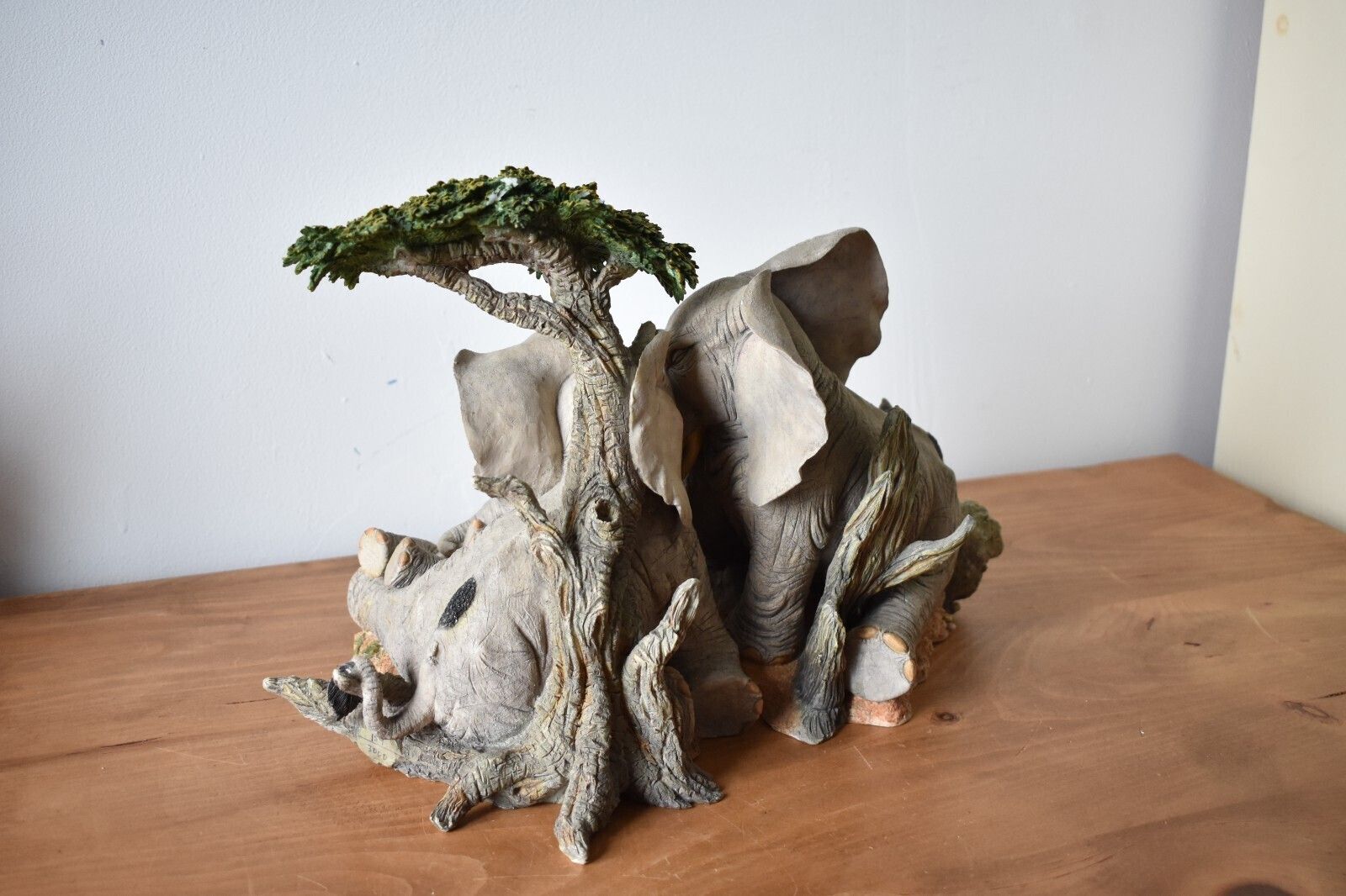 Tuskers Ornament/ Sculpture 'Zzzonked Out' Limited Edition 159/3000 In Box photo vintage