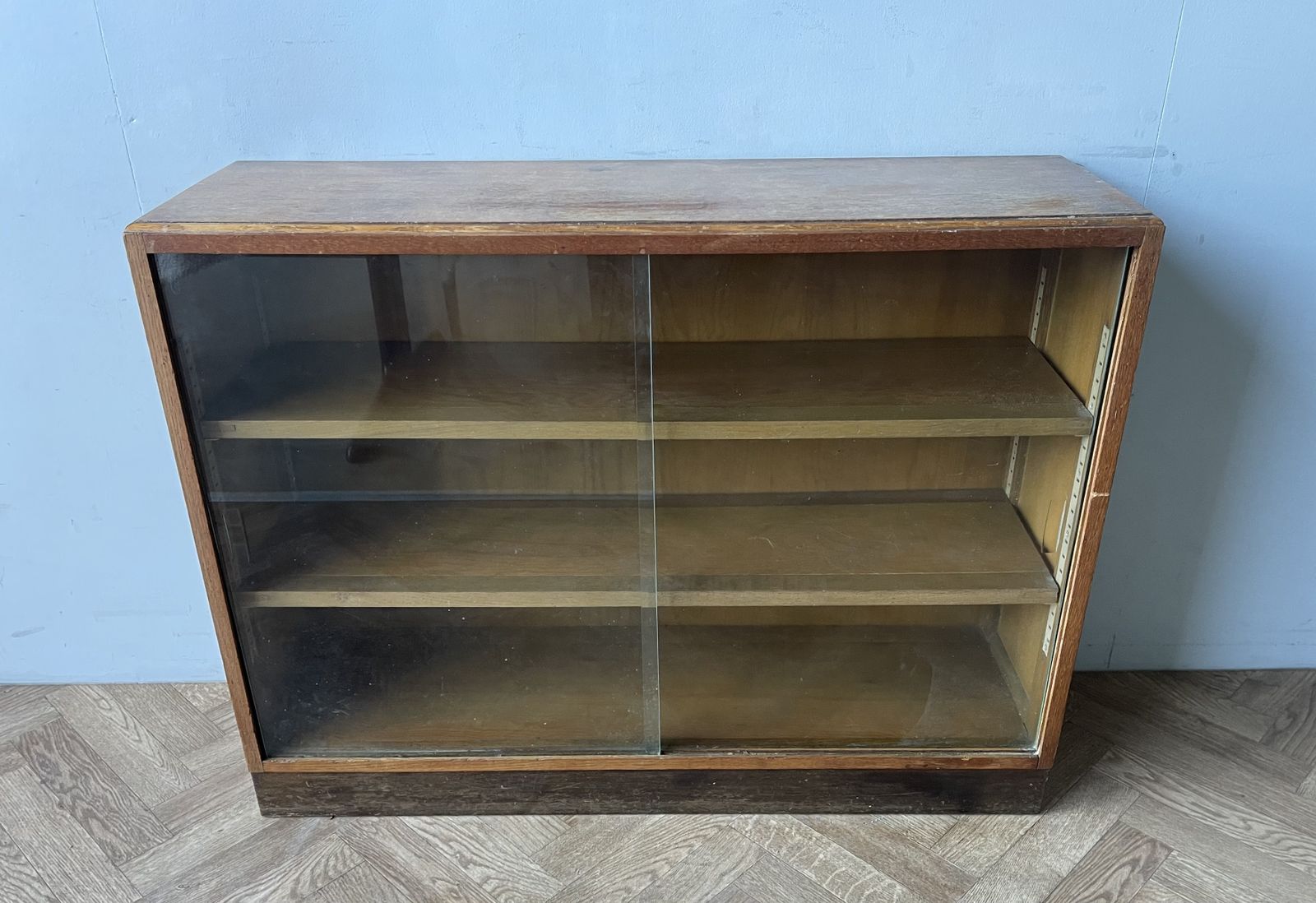 Mid Century Modern Vintage Retro Glass Fronted Bookcase Cabinet photo vinterior