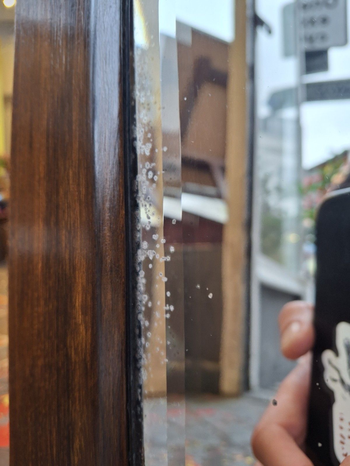 Early 20th Century Rosewood Framed Bevelled  Wall Mirror. photo vinterior