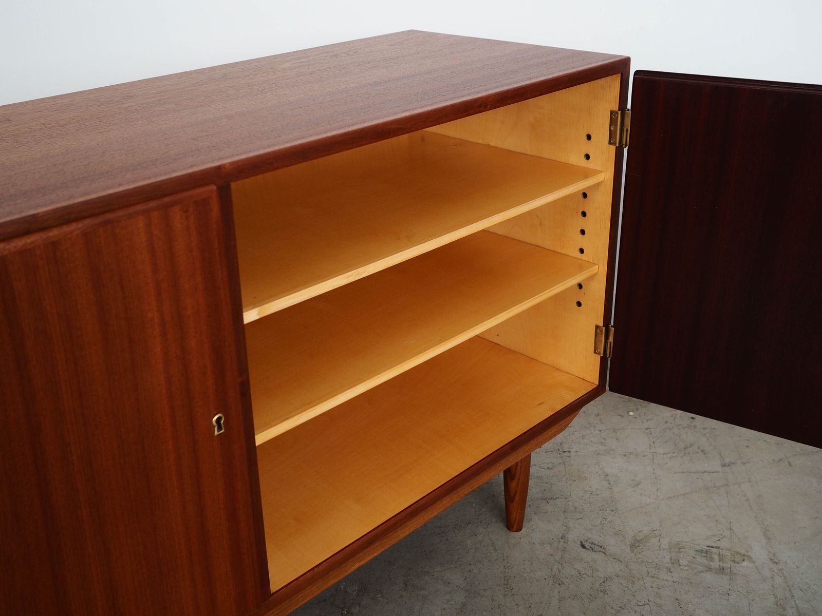 Mahogany Cabinet, Danish Design, 1970s, Designer: Carlo Jensen, Manufacturer: Hundevad photo vintage