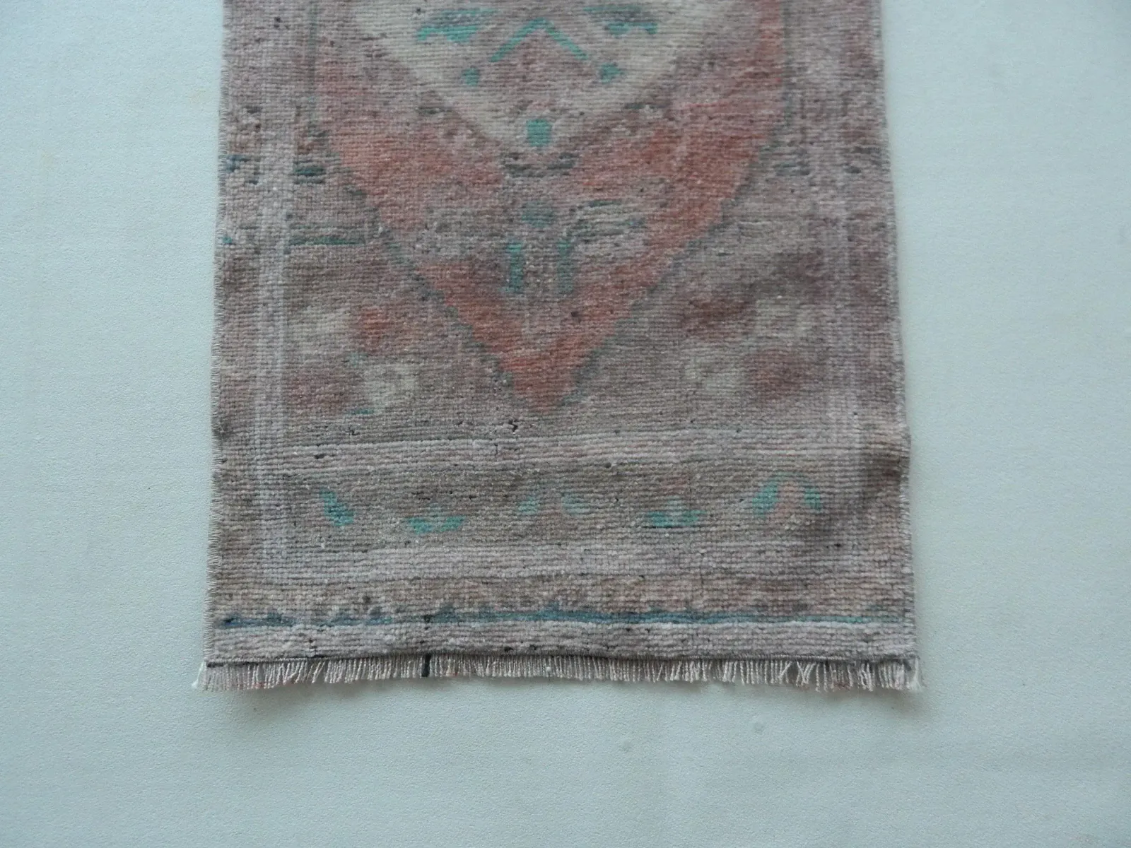 Front Of Kitchen Sink Rug Hand Made Faded Mini Rug 1'5" X 3'3" photo vinterior