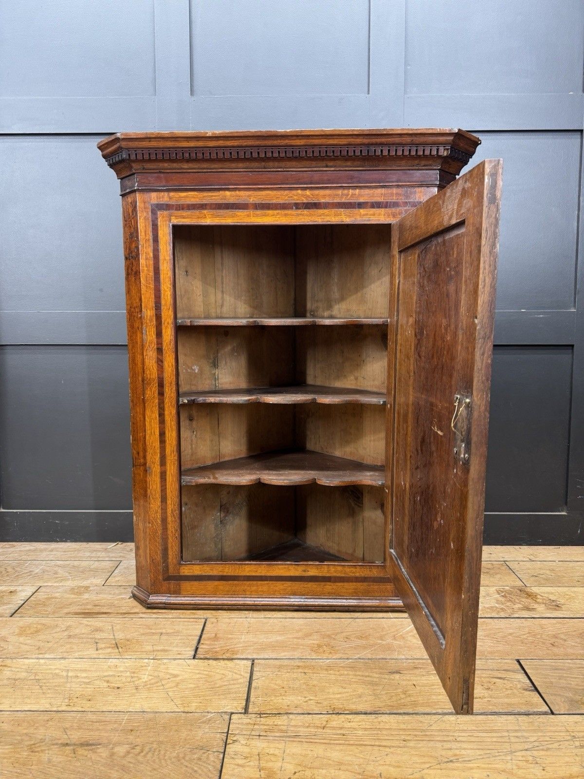 Georgian Oak Wall Corner Cupboard / Hanging Corner Cabinet / Hall Storage photo Furniture