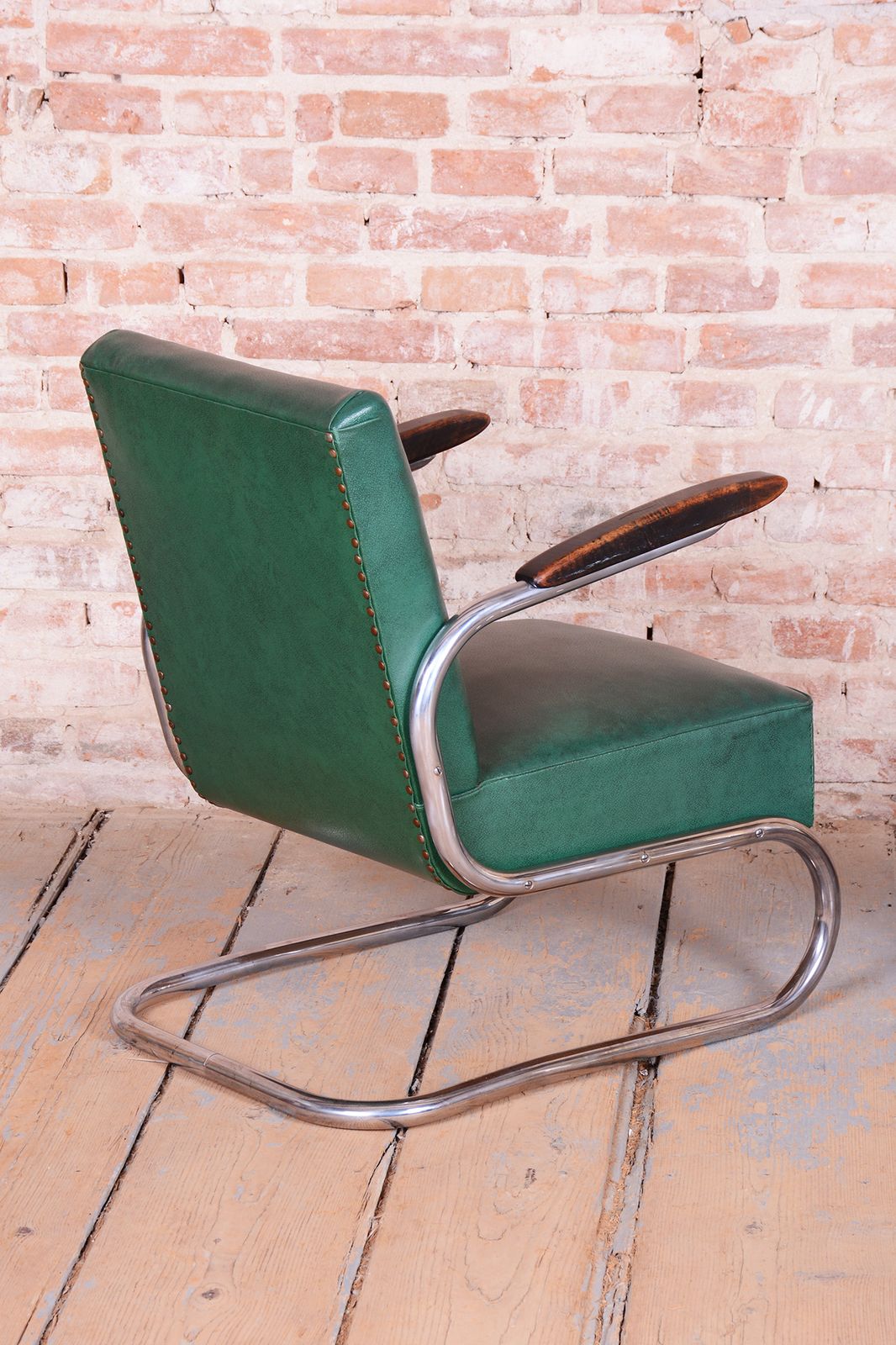 photo vinterior Pair Of Restored Bauhaus Armchairs, By Mauser, Beech, Chrome, Germany, 1930s