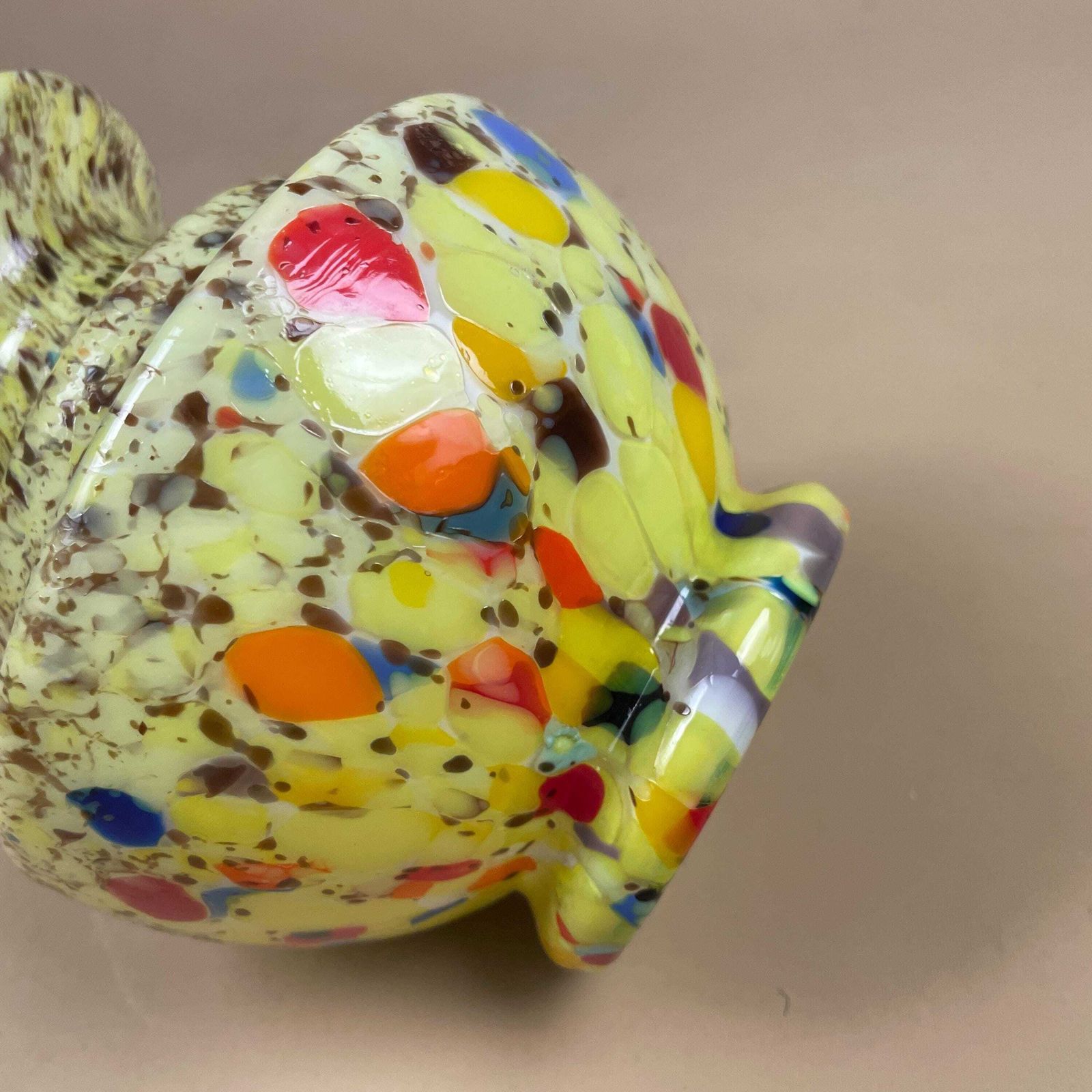 Art Glass Vase Hand Blown Confetti Spatter Mid Century Decorative Vase Czech Bohemian Yellow Round Display Ornament photo vinterior