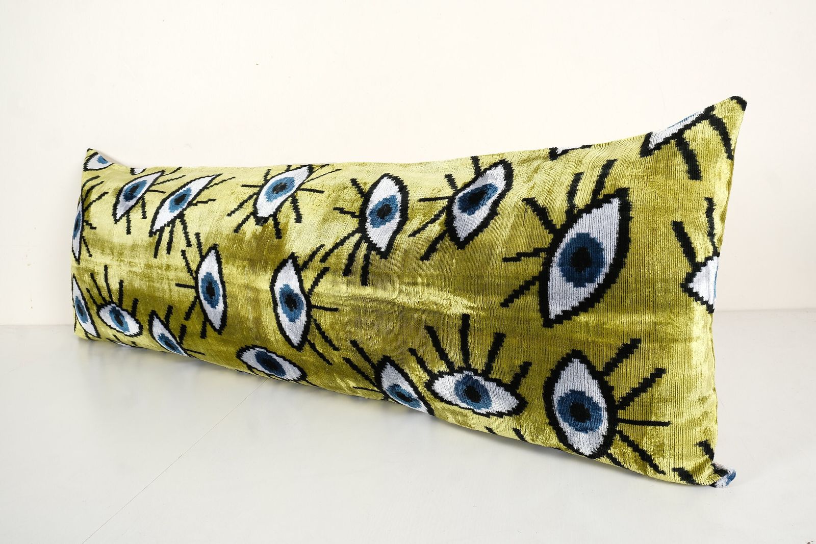Ikat Eye Lumbar Pillow Cover – Yellow Silk Velvet, Handloomed photo Textiles