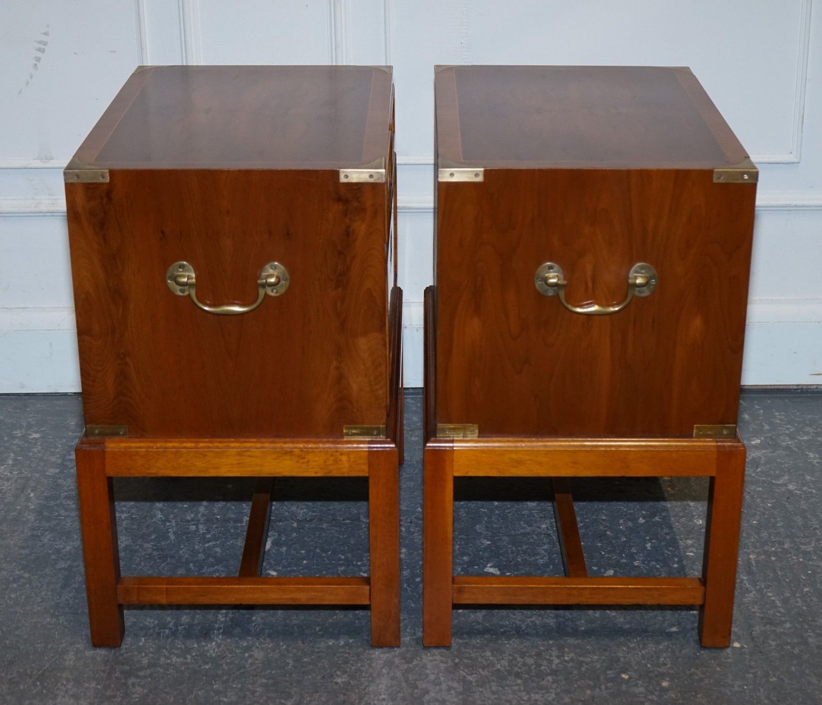photo vinterior A Pair Of Yew Wood & Brass English Military Campaign End Cabinets Nightstands