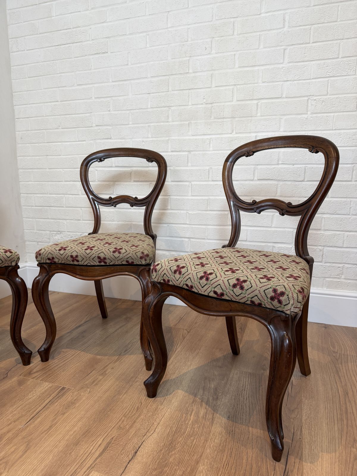 Late 19th – Early 20th Century Set Of 4 Balloon Back Chairs photo buy