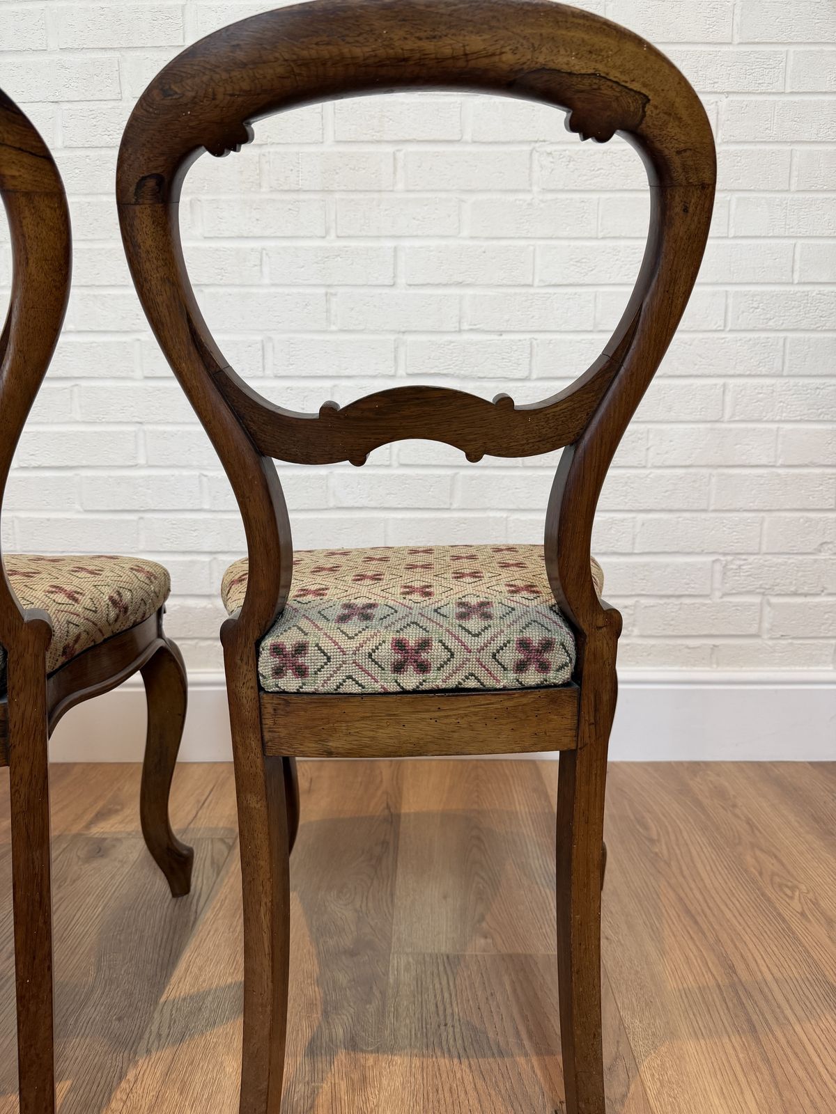 500.0 Late 19th – Early 20th Century Set Of 4 Balloon Back Chairs photo