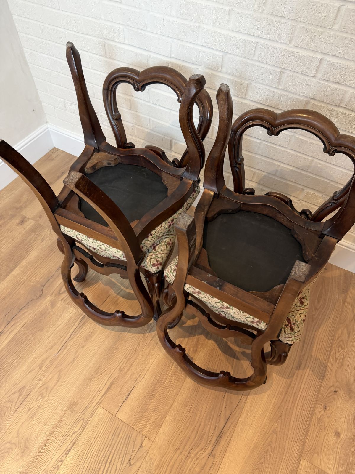 Late 19th – Early 20th Century Set Of 4 Balloon Back Chairs photo furniture