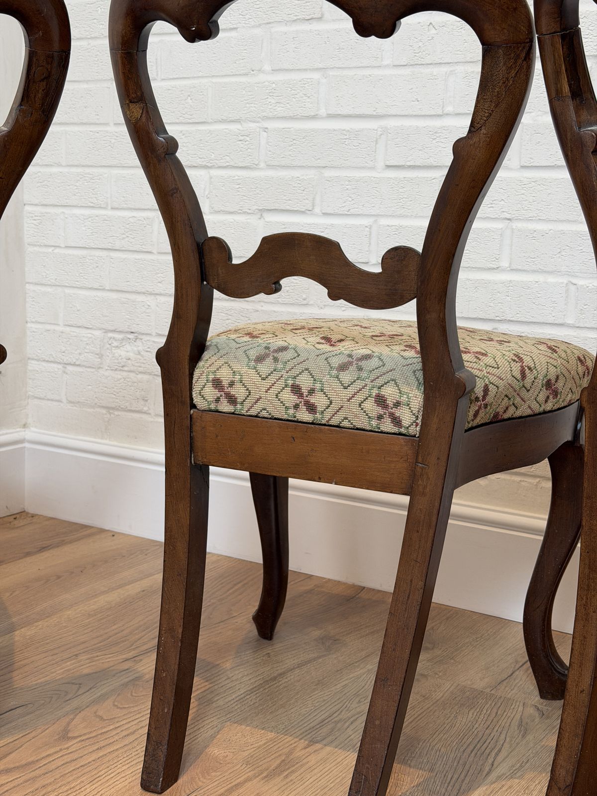 Late 19th – Early 20th Century Set Of 4 Balloon Back Chairs photo Furniture