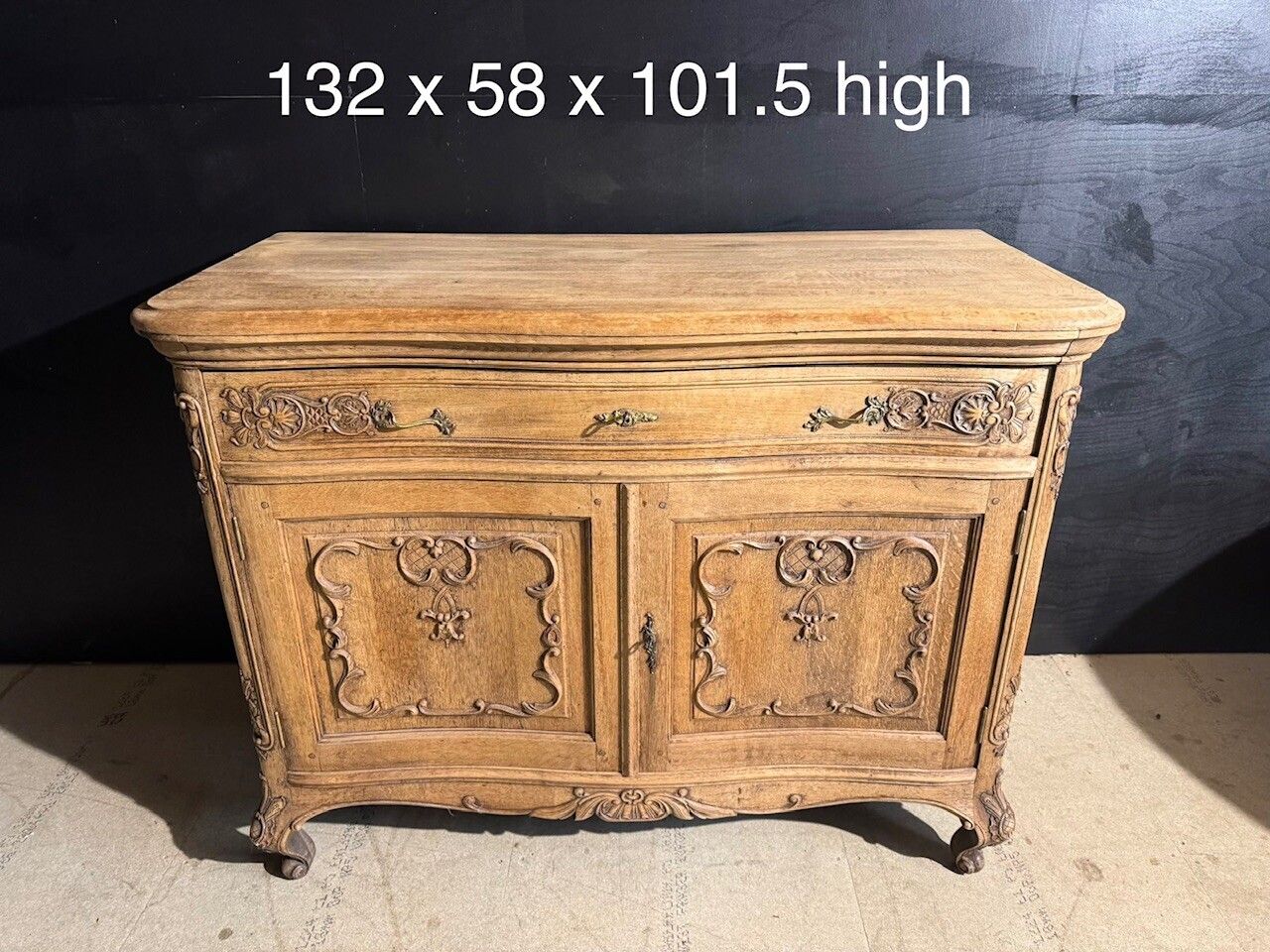 High Quality French  Cabinet photo vinterior