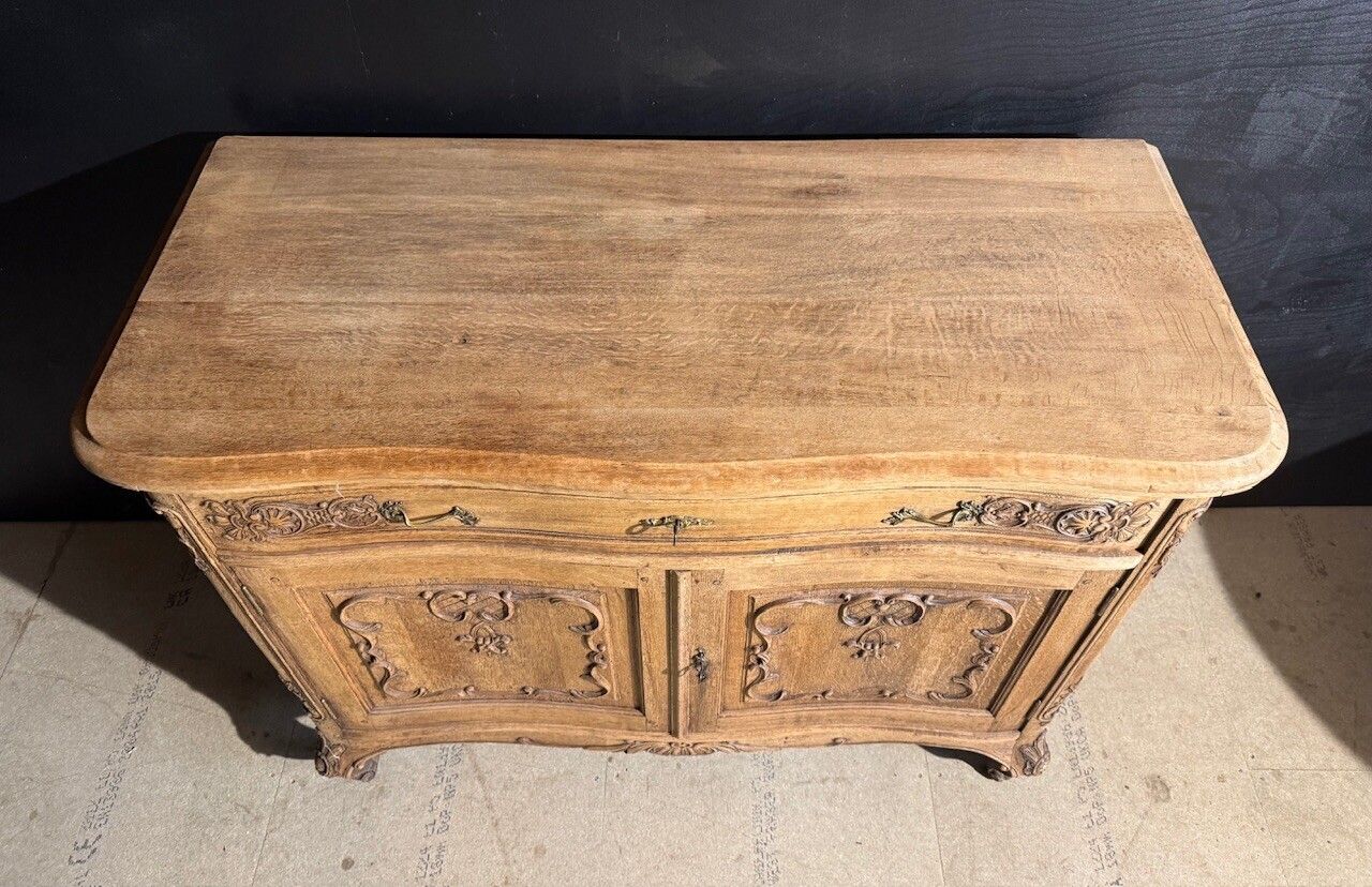 photo buy High Quality French  Cabinet