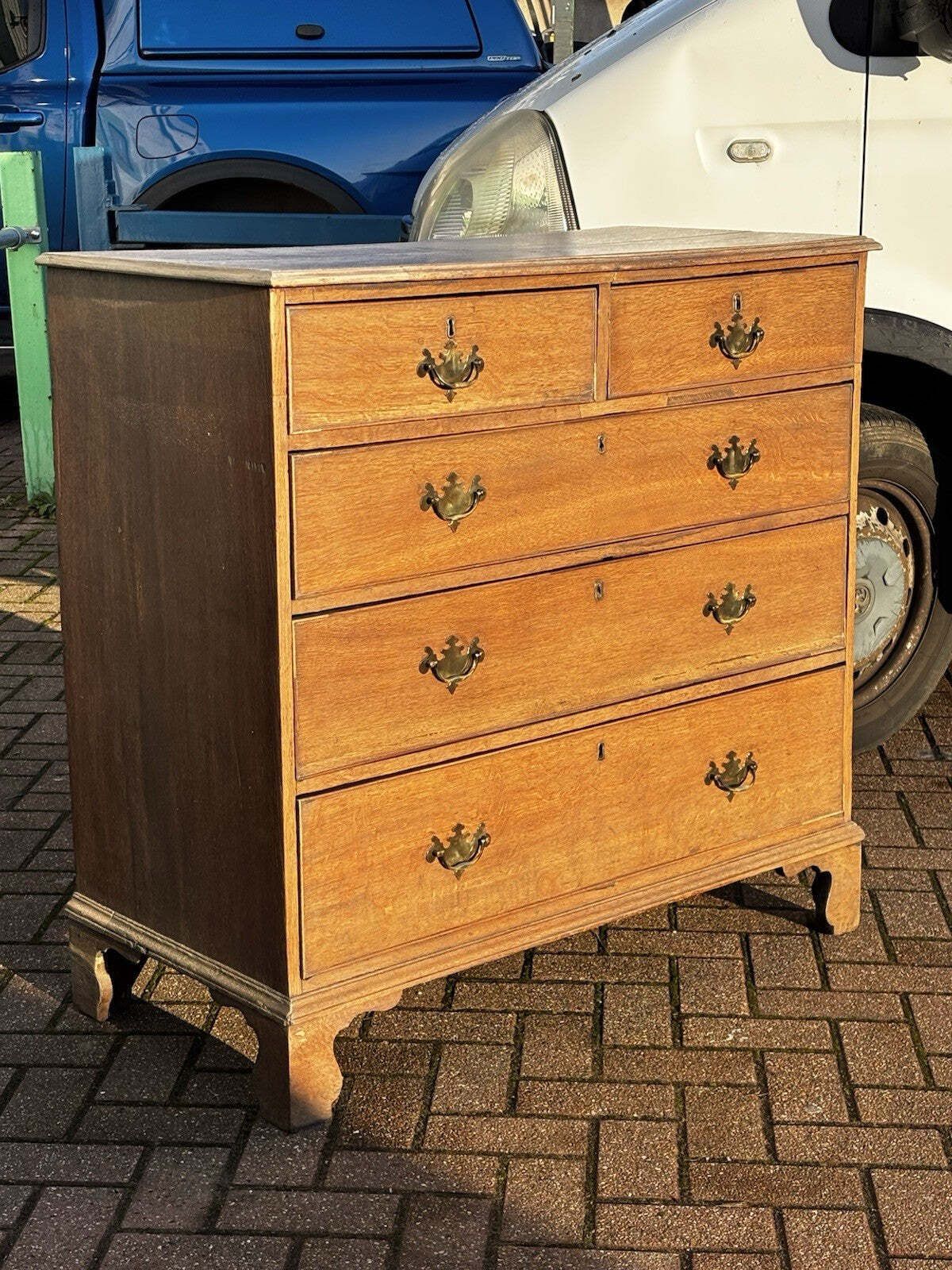 Georgian Light Oak Chest Of Drawers. photo vintage