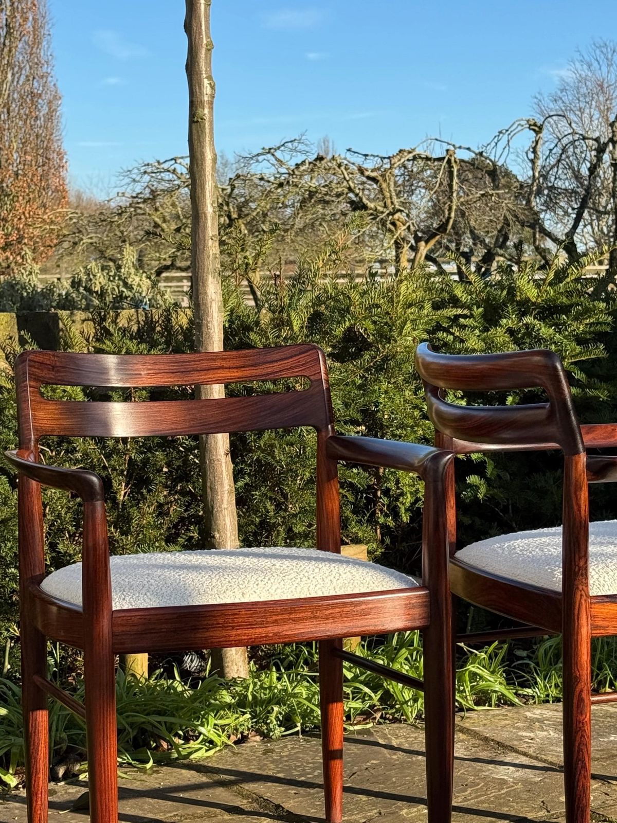 photo vintage Mid Century Modern Danish Rosewood Dining Table And Eight Rosewood Chairs By H W Klein For Bramin 1960s   Pending A10 Certificate