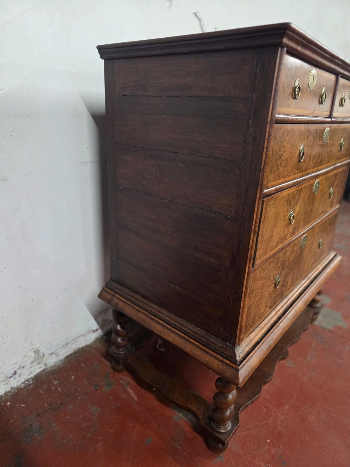 Antique Burr Walnut Queen Anne Chest On Stand 1710. photo vinterior