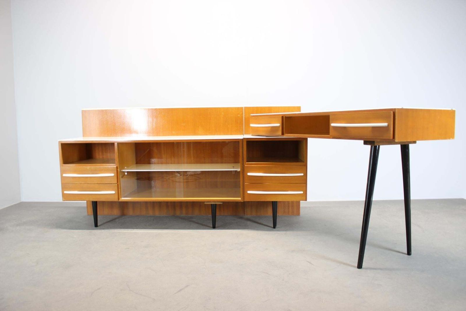 photo furniture Mid Century Modular Desk And Storage Unit By Mojmír Požár, Up Závody, 1960s