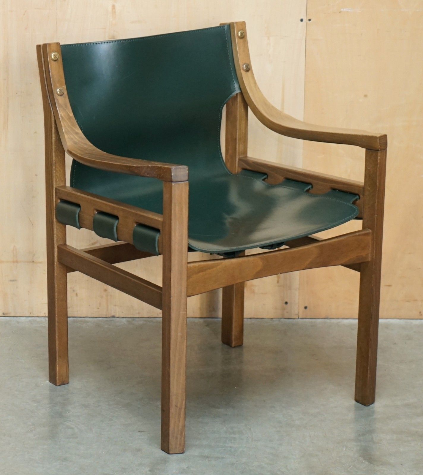 Suite Of Four Rrp £5,240 Old Livoni Walnut Framed Green Saddle Leather Armchairs photo Furniture