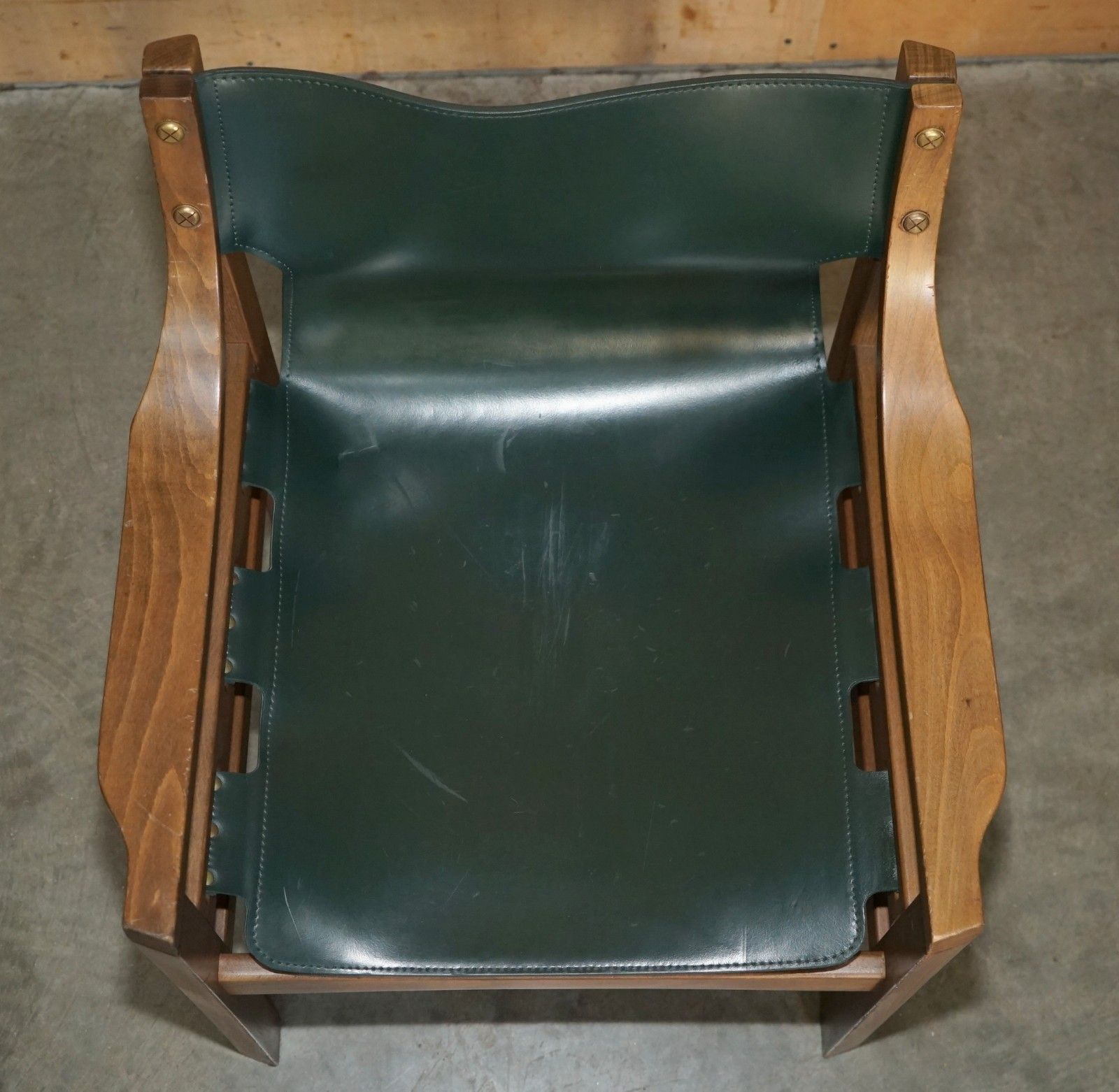 photo furniture Suite Of Four Rrp £5,240 Old Livoni Walnut Framed Green Saddle Leather Armchairs