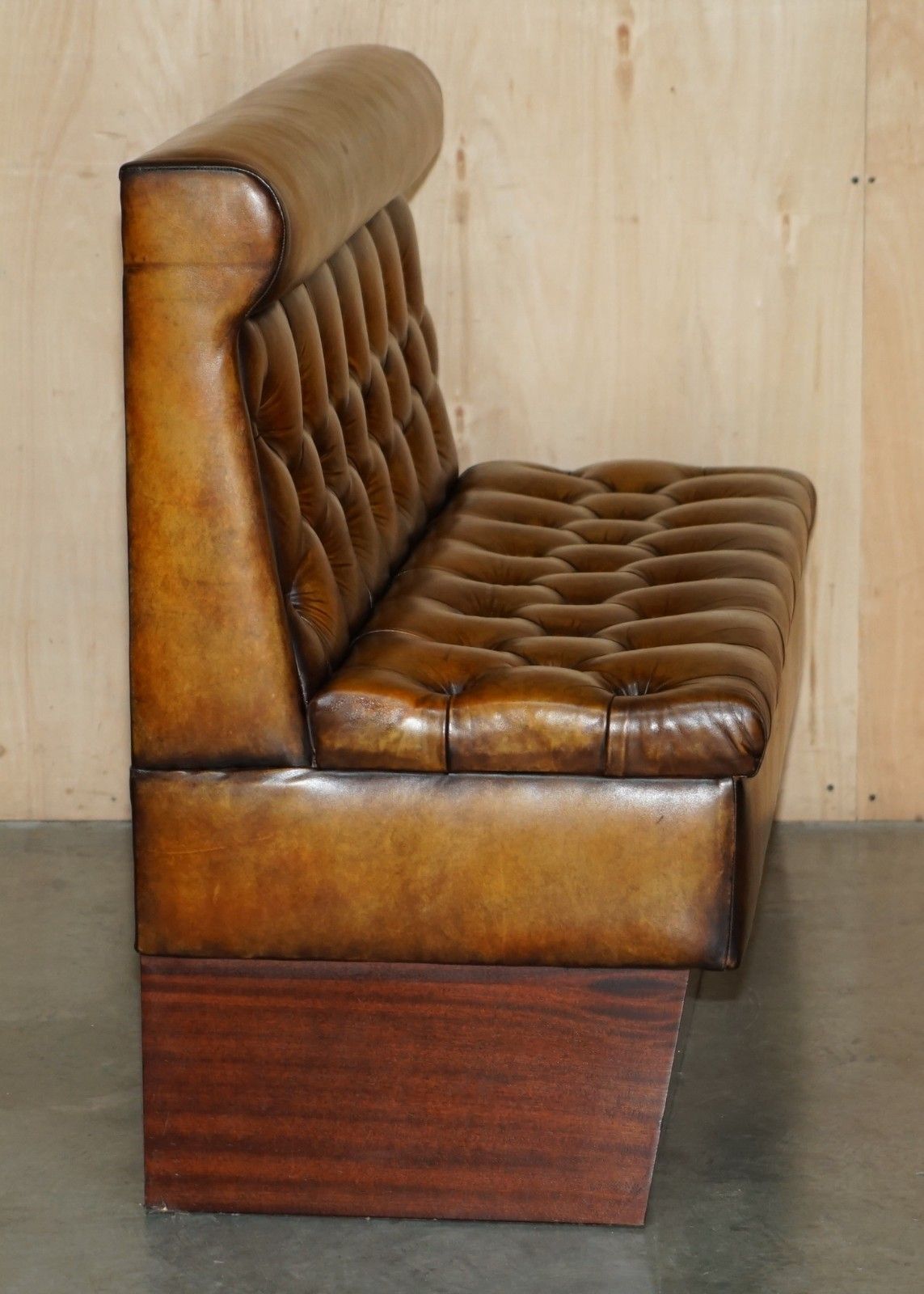 6950.0 Pair Of Restored Antique Victorian Chesterfield Leather Snooker Hall Pub Benches photo