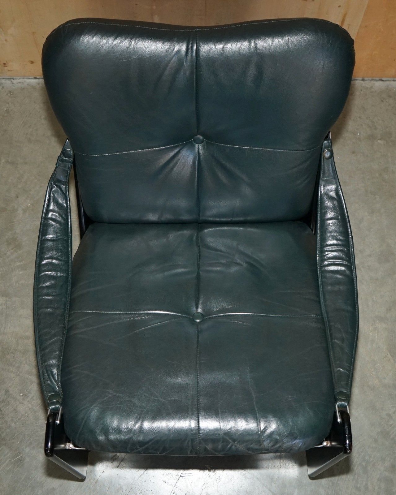 Fine Mid Century Modern Green Leather 1970's Pirelli Chesterfield Rocking Chair photo 1450.0