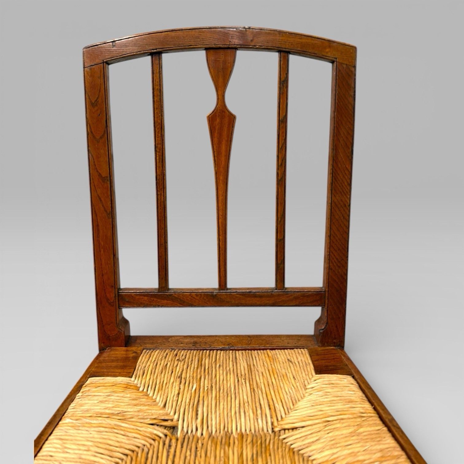 Antique 19th Century Elm Country Farmhouse Single Chair With Rush Seat photo 150.0