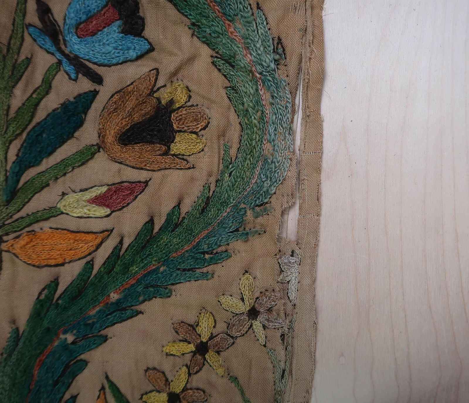 4900.0 Pair Of Antique Arts And Crafts Style Crewel Work Curtains. English C.1900 photo