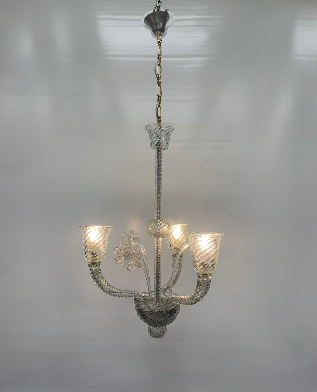 Lampadario In Vetro Di Murano Attribuito A Seguso V.A. 1950 photo vinterior