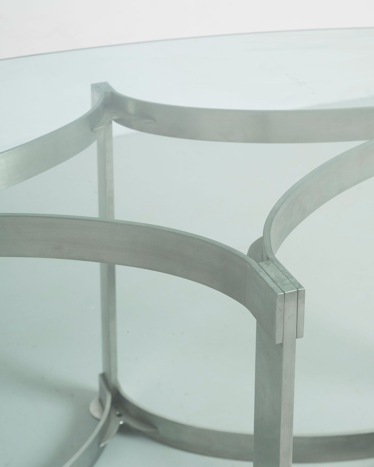 Vittorio Introini Oval Shaped Dining Table In Steel Ang Glass By Saporiti 1970s photo Furniture
