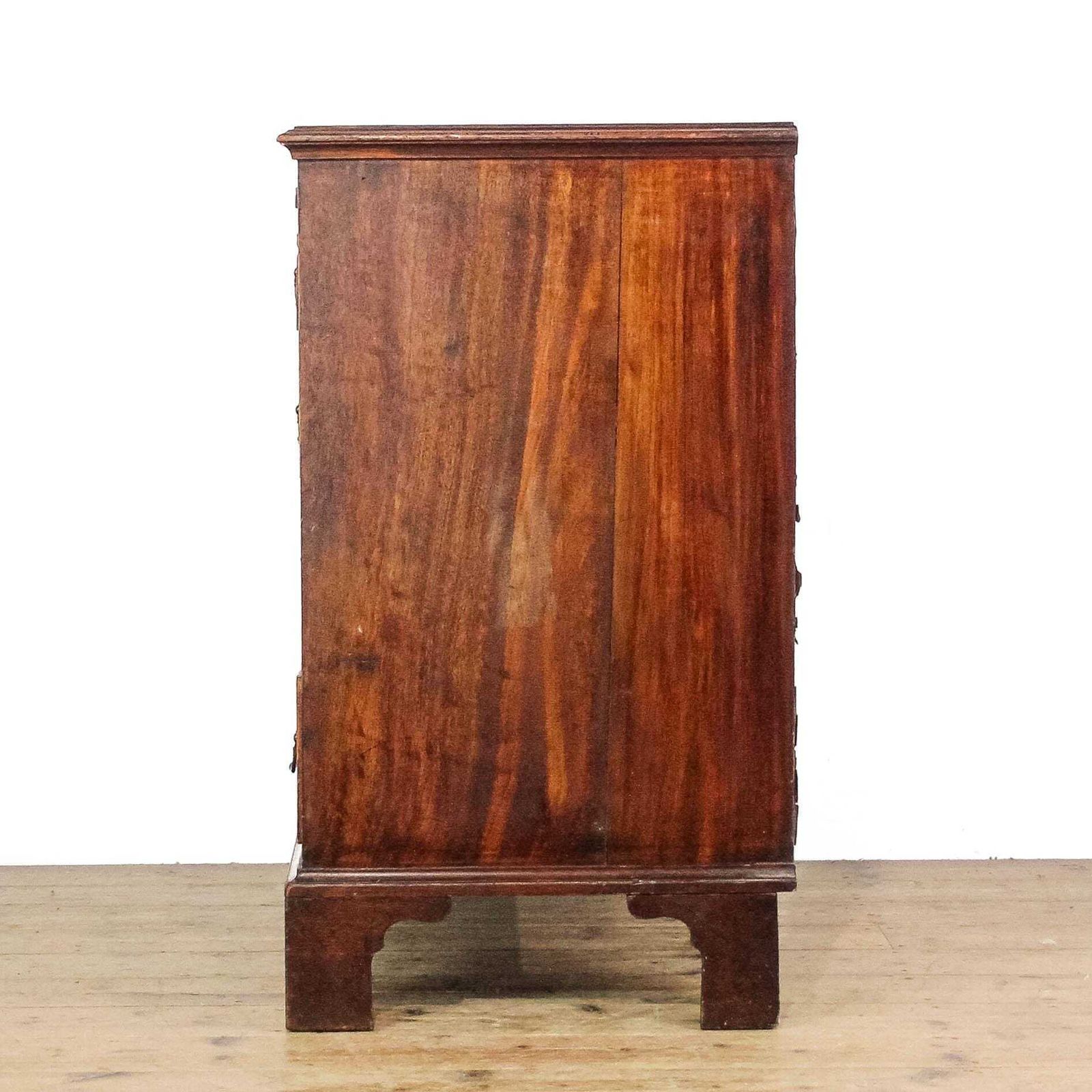 Antique Georgian Mahogany Chest Of Drawers | Antique Storage | Bedroom Drawers | Antique Chest Of Drawer (M 6557) photo for sale