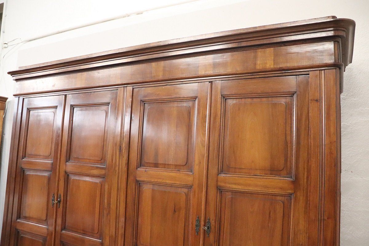 Large Antique 19th Century 4 Door Wardrobe In Walnut photo vinterior