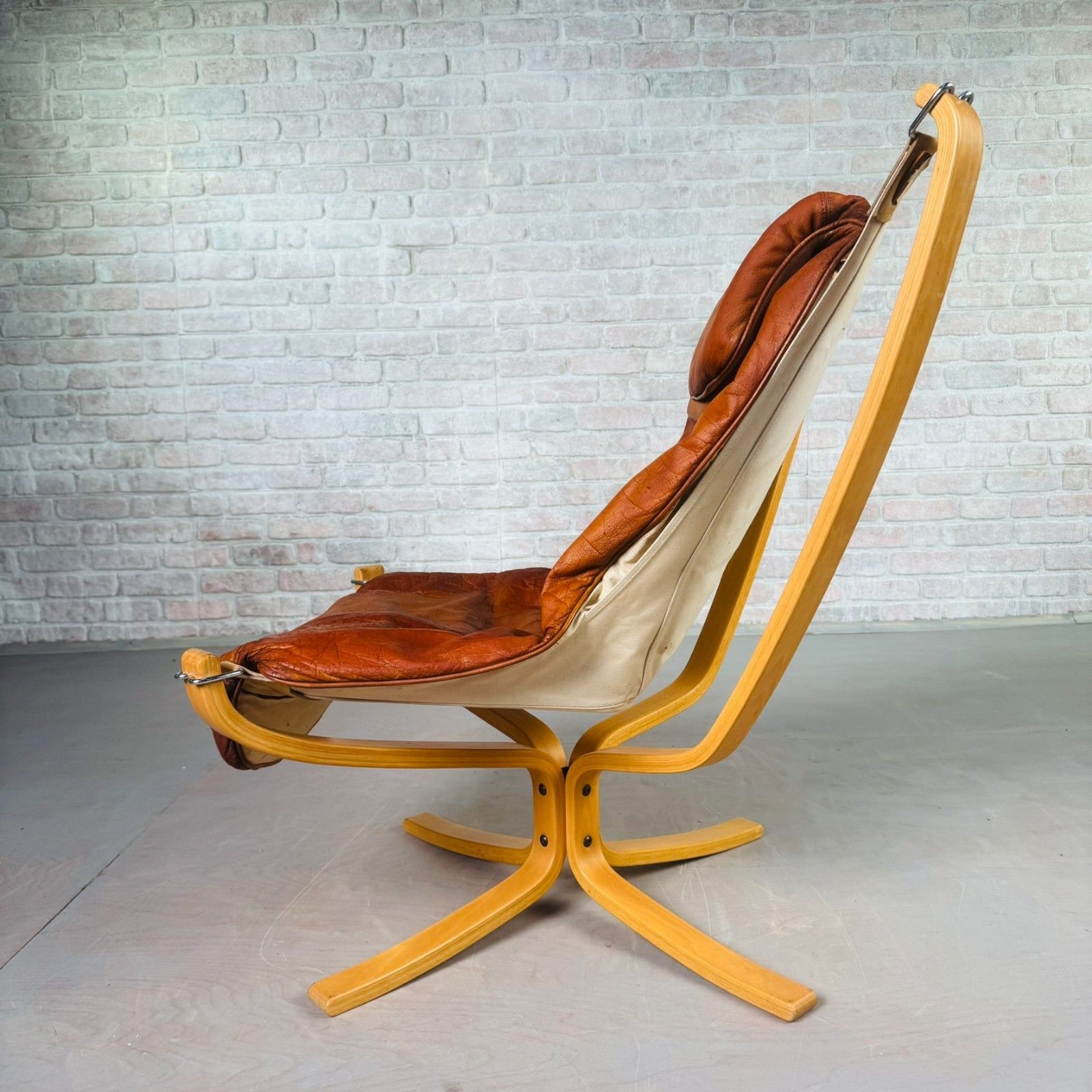 Vintage Norwegian Tan Leather Falcon Chair By Vatne Møbler #A808 photo vinterior
