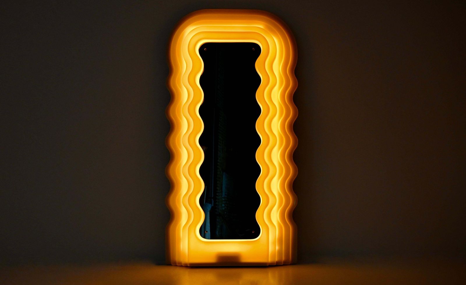 Mirror "Ultrafragola" By Ettore Sottsass For Poltronova, 1970s, 1st Edition photo furniture