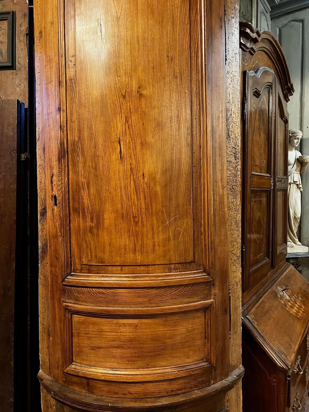 No.2 Placard Oak Cornerboards With Top And Bottom Panels, Italy photo vinterior